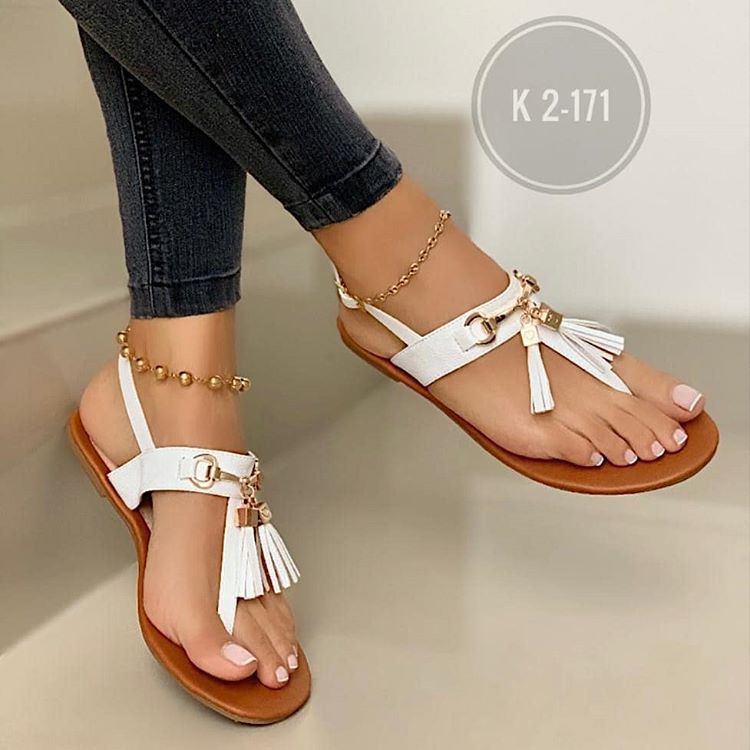 best Flat Sandals With Toe Buckle Casual Sandals sandals shop online at M2K Trends for #CanadaApparel #CanadianDesign