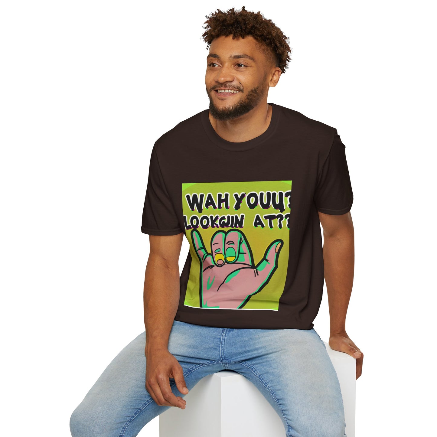 Wah Yuh mirando la camiseta unisex Softstyle