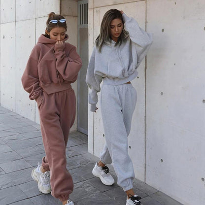 best New Style Autumn And Winter Women's New Casual Hoodie Coat Sports Suit New Style Autumn And Winter Women's New Casual Hoodie Coat Sports Suit shop online at M2K Trends for New Style Autumn And Winter Women's New Casual Hoodie Coat Sports Suit